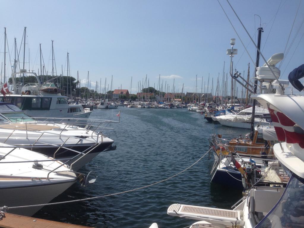 Balliwood Vaerelsesudlejning Ballen  Экстерьер фото